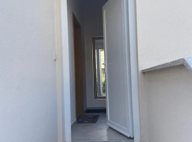 Bezposrednio Przy Morzu *