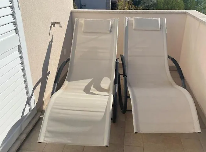 Bezposrednio Przy Morzu * סביד